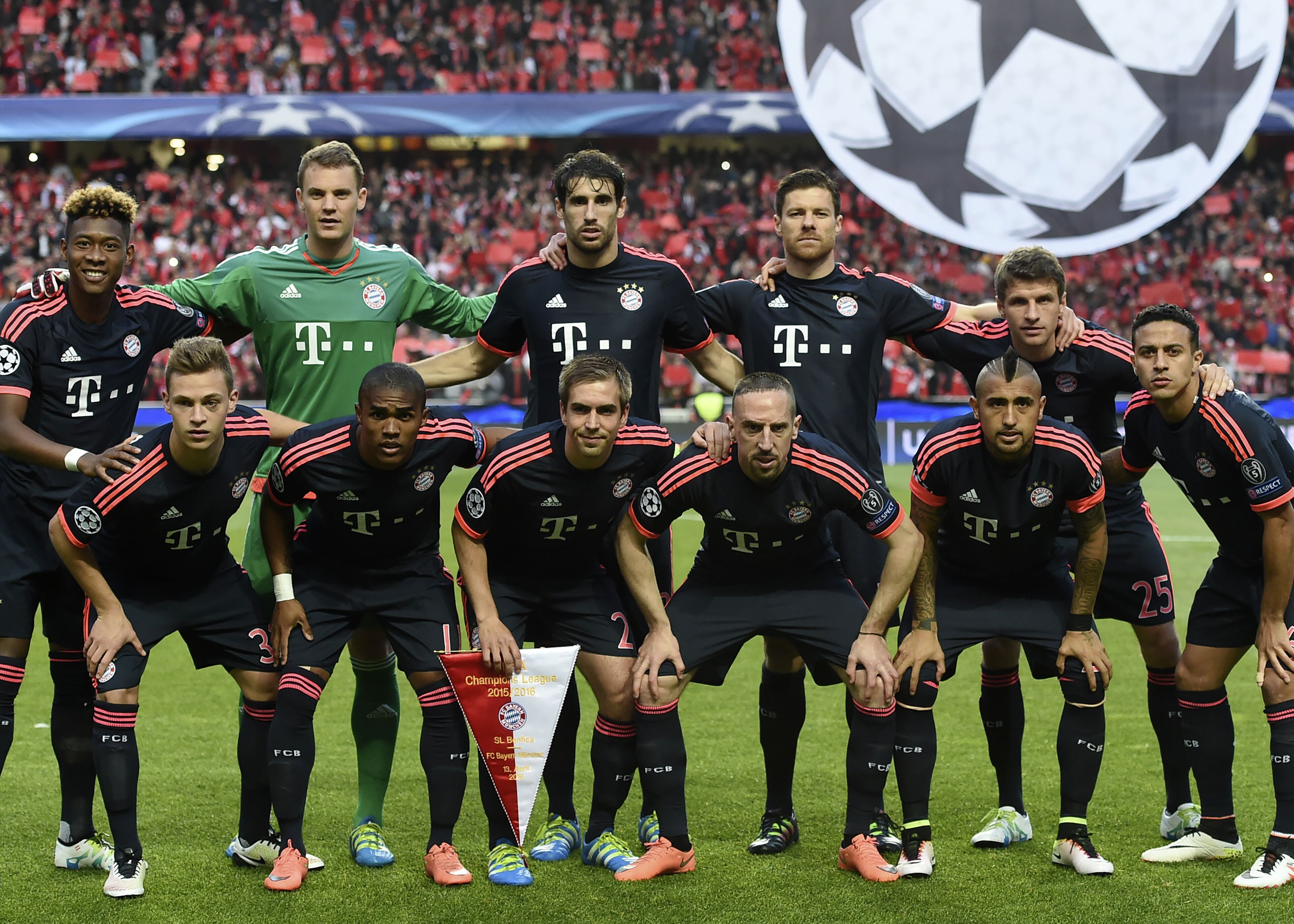 他正全力以 他正全力以